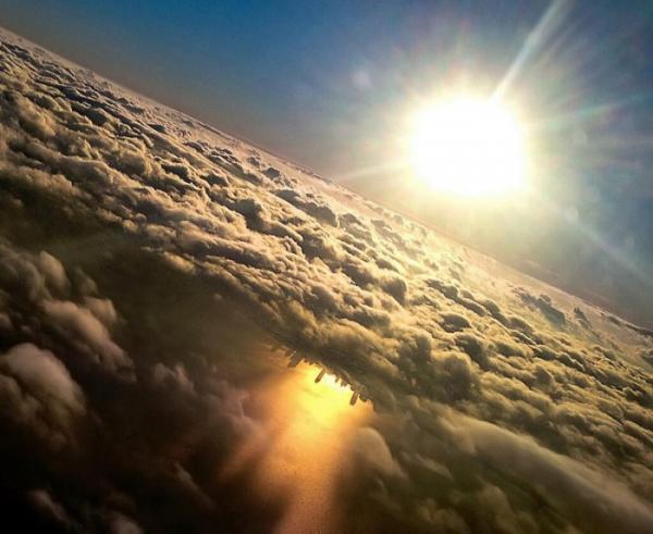 diaforetiko.gr : chicago reflected in lake michigan from an airplane by mark hersch 700x573 600x491 Οι πιο ΕΝΤΥΠΩΣΙΑΚΕΣ φωτογραφίες του 2014! Μαγευτείτε ελεύθερα…