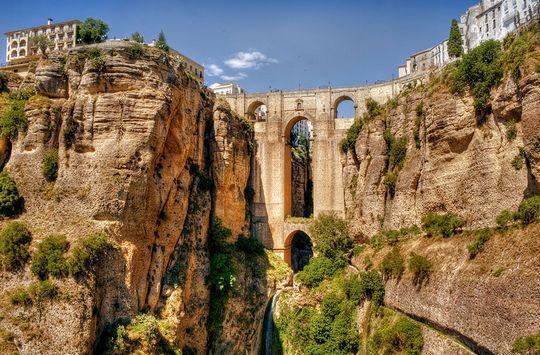 diaforetiko.gr : ronde Φοβερές εικόνες: Οι 20 ωραιότερες γέφυρες του κόσμου! Ανάμεσα τους και μια ελληνική !!