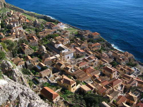 diaforetiko.gr : big monemvasia Τα 11 πιο όμορφα ελληνικά χωριά. Αντέχετε τόσο ομορφιά;