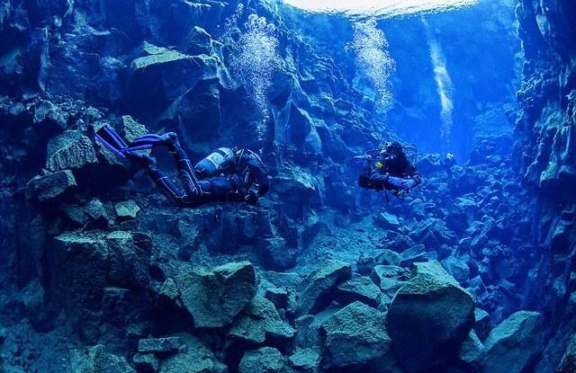 diaforetiko.gr : dive3 Ένα υποβρύχιο φαράγγι μεταξύ δύο ηπείρων! Φωτογραφίες απαράμιλλης ομορφιάς…