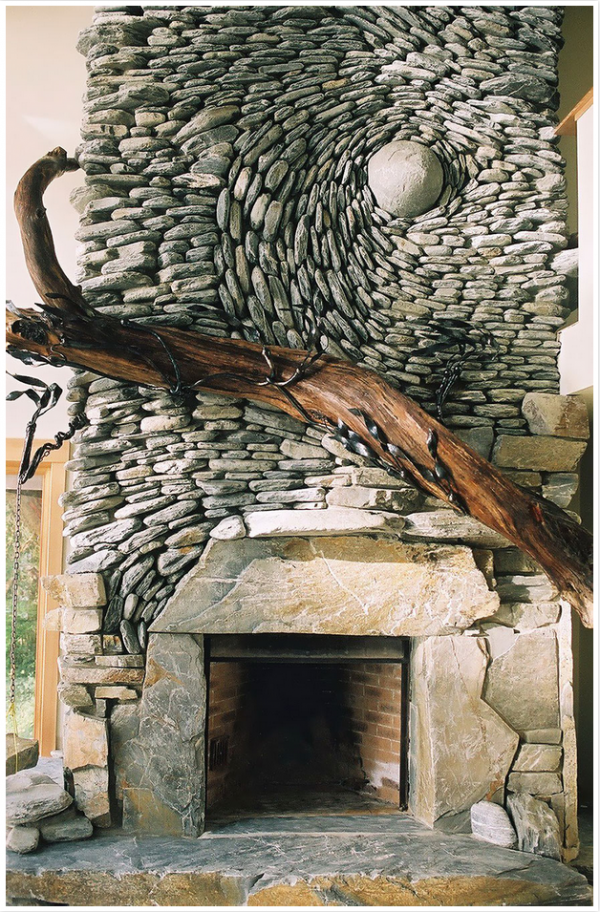 diaforetiko.gr : Screenshot 15 600x912 Μάζευαν πέτρες και βότσαλα και έφτιαξαν τις ομορφότερες κατασκευές έργα τέχνης πάνω σε τοίχους!