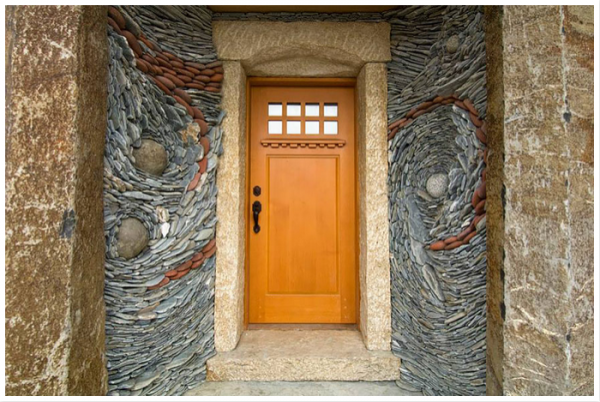 diaforetiko.gr : Screenshot 91 600x402 Μάζευαν πέτρες και βότσαλα και έφτιαξαν τις ομορφότερες κατασκευές έργα τέχνης πάνω σε τοίχους!