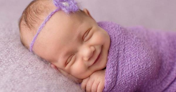diaforetiko.gr : 1110 600x315 Πανέμορφες εικόνες με χαμογελαστά μωρά την ώρα που κοιμούνται!