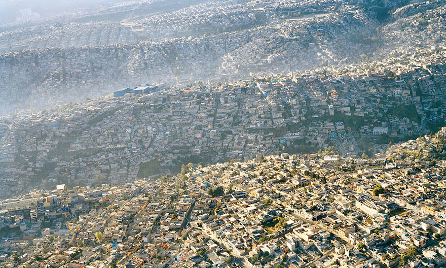 diaforetiko.gr : environmental problems pollution 29  880 22 Σπαρακτικές εικόνες του πλανήτη που θα σε κάνουν να ξανασκεφτείς που πετάς τα σκουπίδια σου.