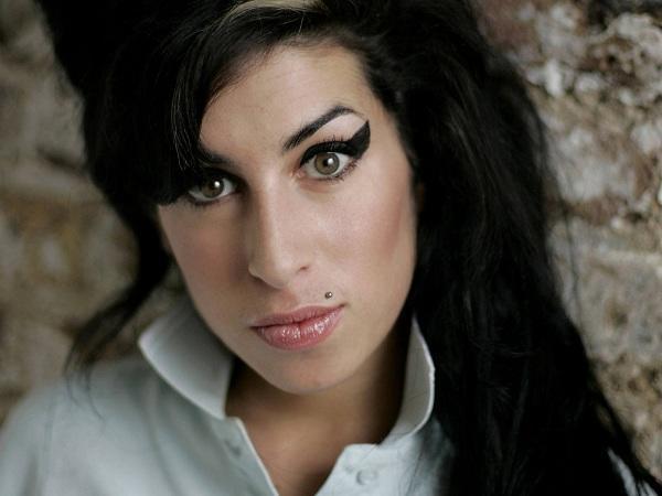 ΣΟΚΑΡΙΣΤΟ: Δείτε πως ήταν το δέρμα της Amy Winehouse λόγω βακτηριακής μόλυνσης