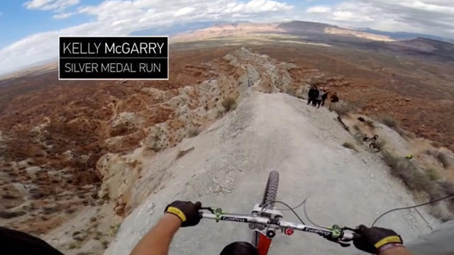 Δείτε την εντυπωσιακή κατάβαση ποδηλάτη από απόκρημνη πλαγιά! Εινόνα από την κάμερα στο κράνος! (βίντεο)