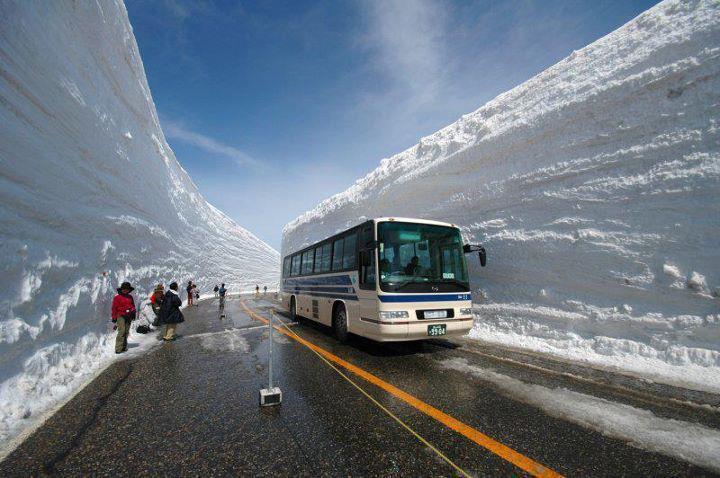 Το πιο χιονισμένο μέρος στον κόσμο βρίσκεται στην Ιαπωνία: -Το χιόνι φτάνει τα 12 μέτρα ύψος