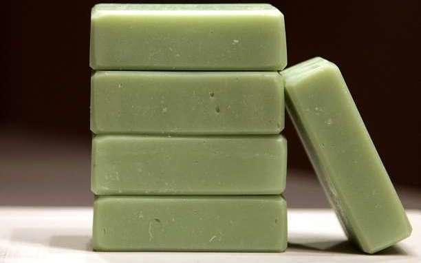 Τα μυστικά του πράσινου σαπουνιού και συνταγή για να φτιάξετε με υλικά που έχετε στο σπίτι σας!