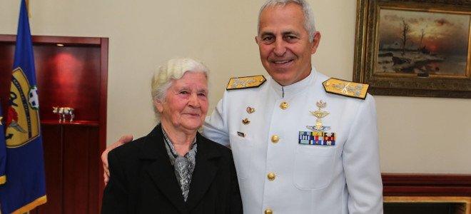 Ερμιόνη Πρίγκου:Η γυναίκα που επί 74 χρόνια φροντίζει τα μνήματα Ελλήνων στρατιωτών που «έπεσαν» στο έπος του ’40