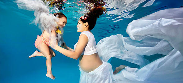 Φανταστικές φωτογραφίες εγκύων κάτω από το νερό!