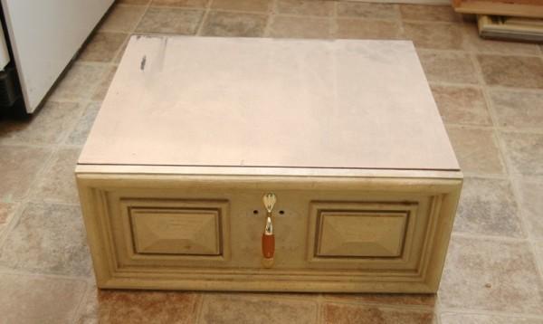 Drawer with plywood
