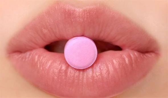 Έρχεται το γυναικείο… βιάγκρα! Το πρώτο στον κόσμο «αφροδισιακό» φάρμακο για γυναίκες