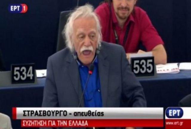 Συγκλόνισε και αποθεώθηκε ο Μανώλης Γλέζος: «Η Ευρώπη είναι γέννημα της Ελλάδας. Δεν σας την χαρίζουμε»!