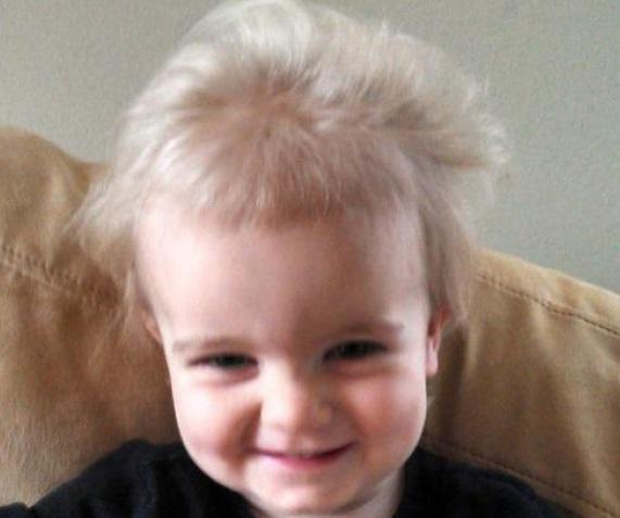 tilestwra.com | 32 φωτογραφίες μωρών με αστεία μαλλιά που θα σας κάνουν να χαμογελάσετε!