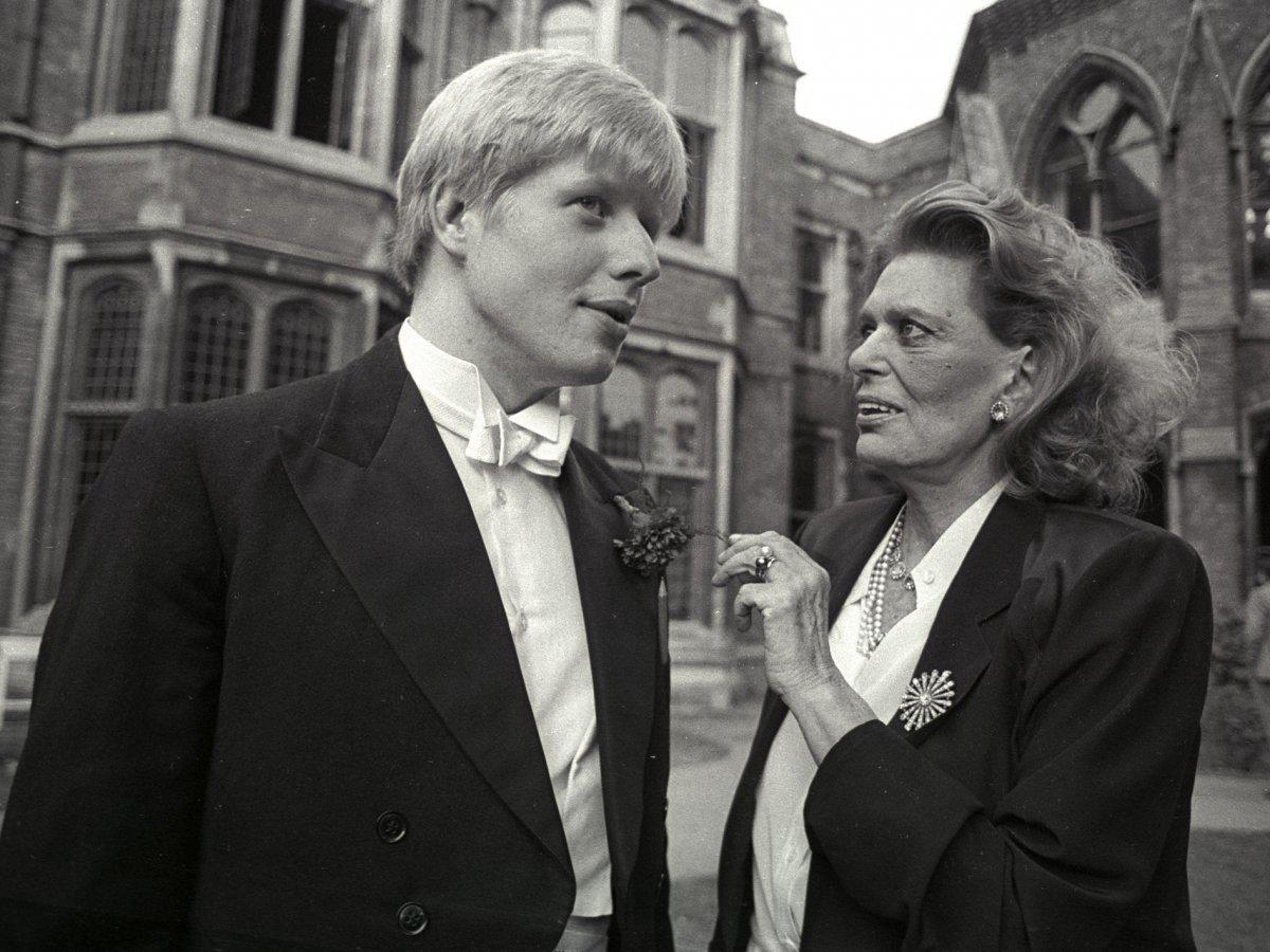 British Foreign Minister Boris Johnson, then president of the Oxford Union, speaks with Melina Mercouri, Greek minister for culture, in 1986.