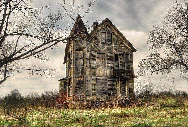 I'm convinced that this farmhouse is haunted.