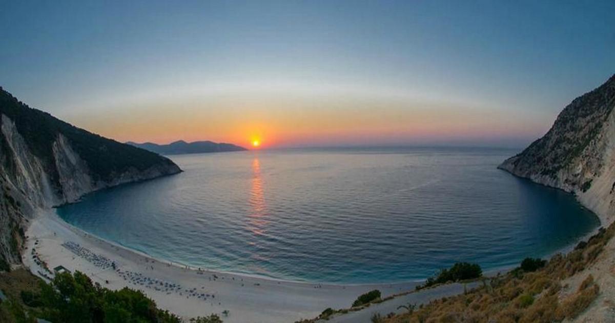 Μια ελληνική παραλία στις 9 πιο εξωτικές όλου του κόσμου