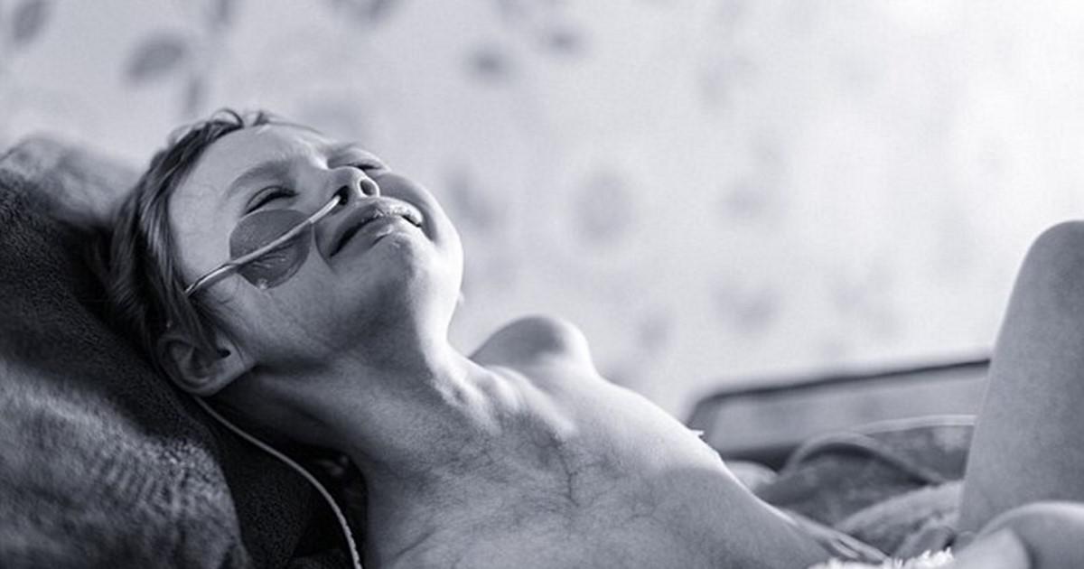 Ραγίζει καρδιές η ανάρτηση ενός πατέρα στο Facebook: Αυτό είναι το αληθινό πρόσωπο του καρκίνου