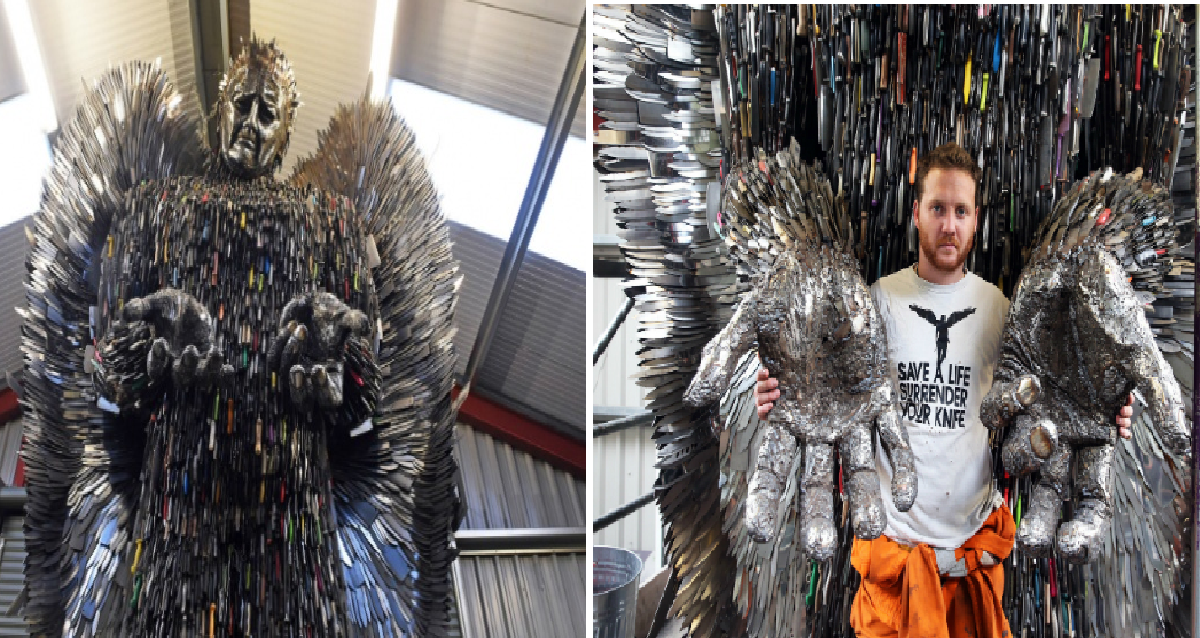 Καλλιτέχνης δημιούργησε ένα τεράστιο άγαλμα  «άγγελο» από 100.000 μαχαίρια