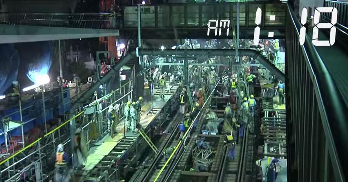 Ιάπωνες εργάτες μετατρέπουν ένα σταθμό τρένου σε υπόγεια στάση μετρό μέσα σε 3μιση ώρες