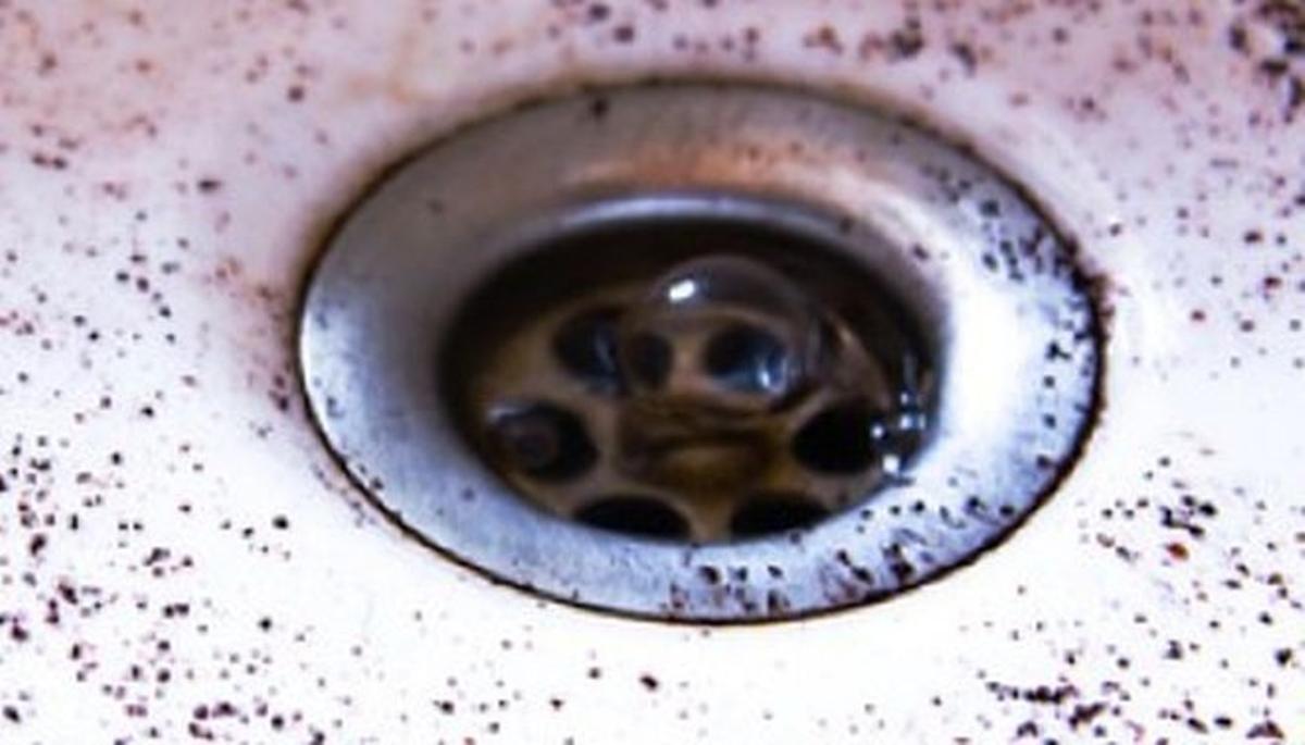 Ένα σούπερ κόλπο για να ξεβουλώσετε την μπανιέρα σας με υλικά που θα βρείτε στο σπίτι