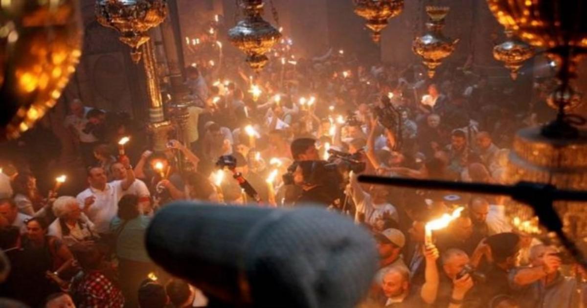 Πάσχα 2017: Η συγκλονιστική στιγμή της Αφής του Αγίου Φωτός