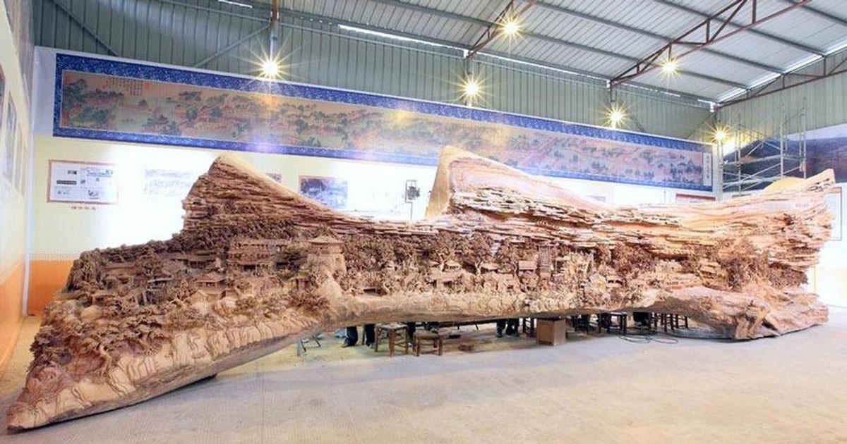 Κινέζος γλύπτης σκάλιζε επί 4 ολόκληρα χρόνια έναν παλιό κορμό δέντρου και δείτε τί έφτιαξε