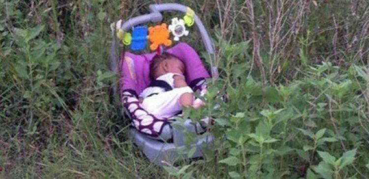 Γυναίκα που έκανε τζόγκινγκ βρήκε μέσα στο δάσος ένα μωρό να κάθεται μόνο του σε καθισματάκι και να κλαίει