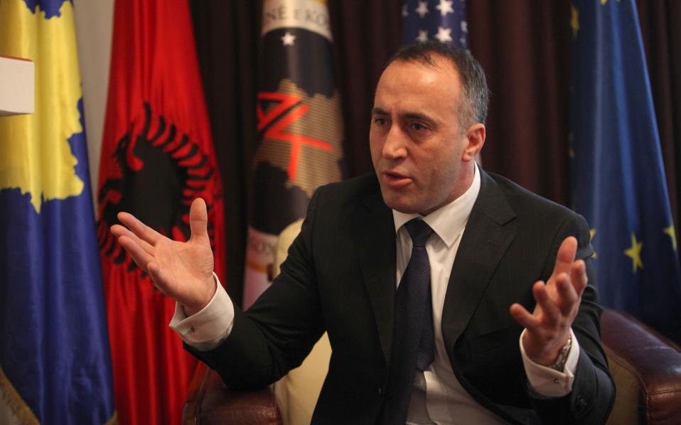 Ο πρωθυπουργός του Κοσόβου διπλασίασε το μισθό του με τη δικαιολογία ότι πρέπει να δείχνει καλοντυμένος