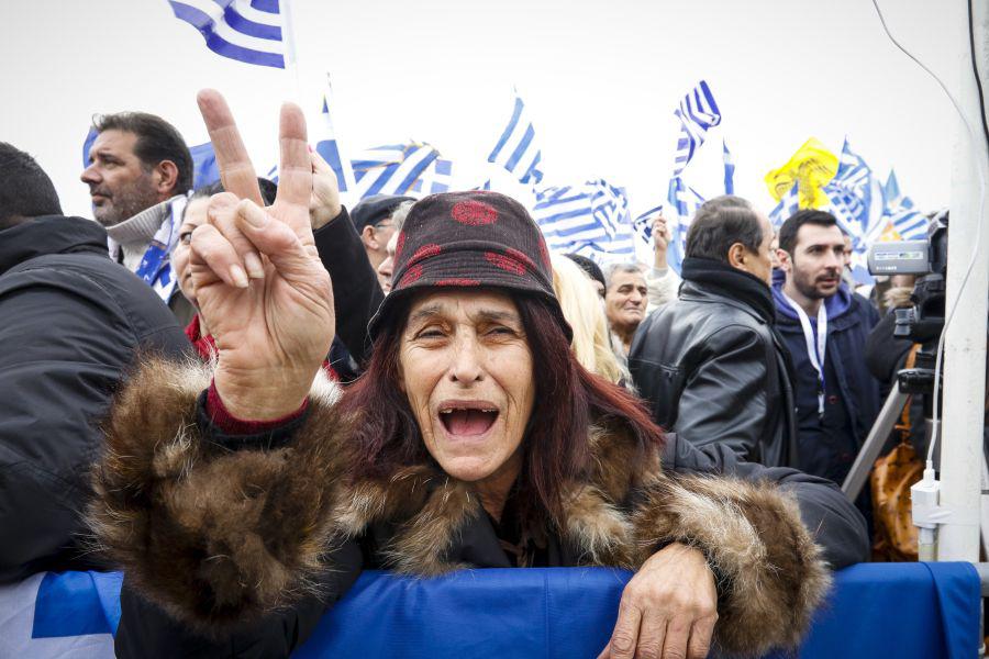 Σεισμός στη Μελβούρνη: Συμπλοκές Ελλήνων ομογενών με Σκοπιανούς για τη Μακεδονία– Συλλαλητήρια σε Αυστραλία, Γερμανία, Βρετανία