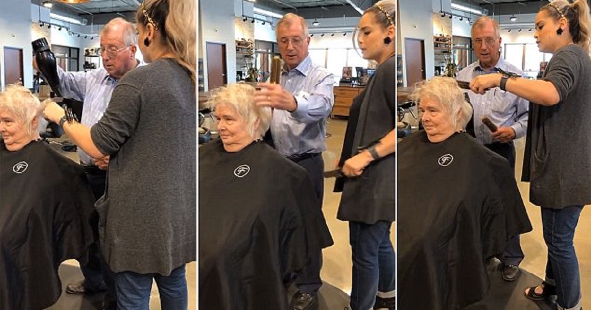 Ηλικιωμένος άντρας μαθαίνει να φτιάχνει τα μαλλιά της γυναίκας του που έπαθε εγκεφαλικό επειδή δεν μπορεί να τα φτιάξει μόνη της
