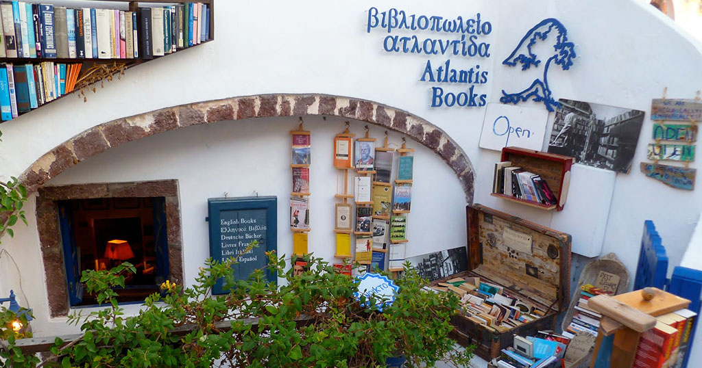 Το καλύτερο βιβλιοπωλείο του κόσμου είναι ελληνικό και βρίσκεται στην Σαντορίνη