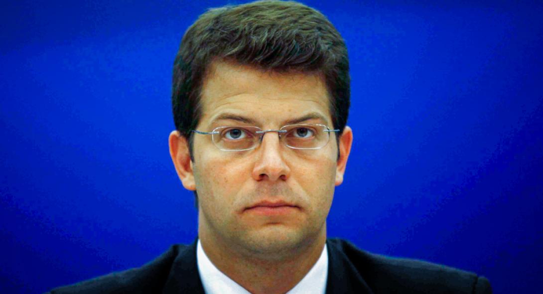 Τόλκας ΣΥΡΙΖΑ: Με το που ανέλαβε υπουργός παρήγγειλε 10.500 ευρώ έπιπλα