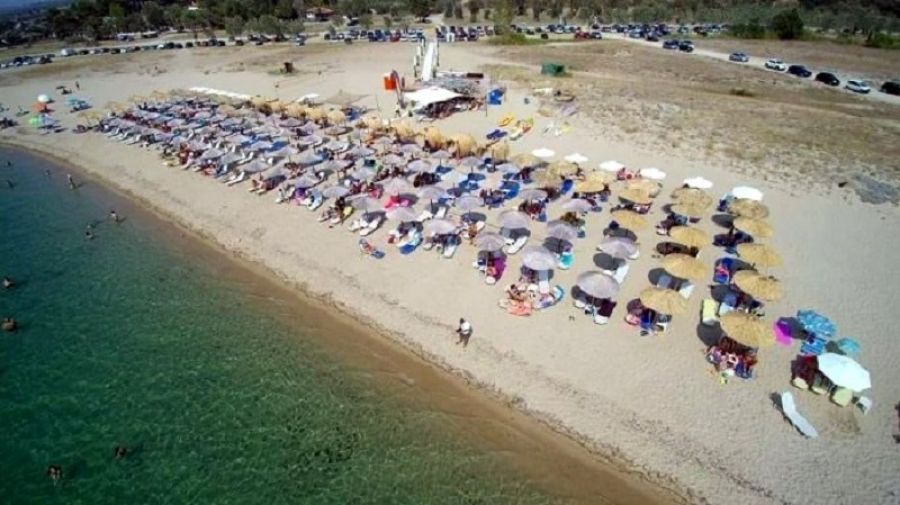 Χαλκιδική: Τί απαντά ο ιδιοκτήτης του beach bar με το wifi «MacedoniaisGreek»