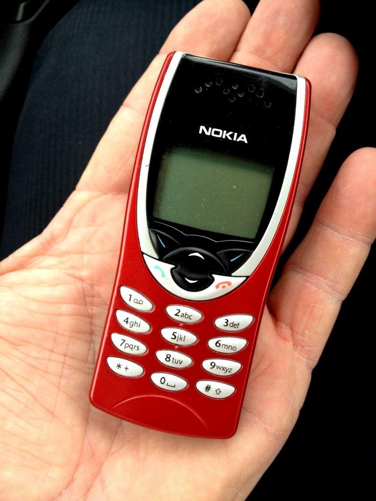 Τα 10 καλύτερα κινητά τηλέφωνα που είχαμε όσοι ζήσαμε στη δεκαετία του ΄90 και βάζουν τα γυαλιά στα σημερινά - Εικόνα 4