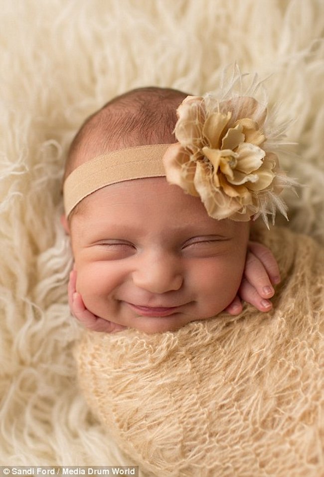 16 νεογέννητα μωρά χαμογελούν στον ύπνο τους και μας προκαλούν τα πιο όμορφα συναισθήματα - Εικόνα 16