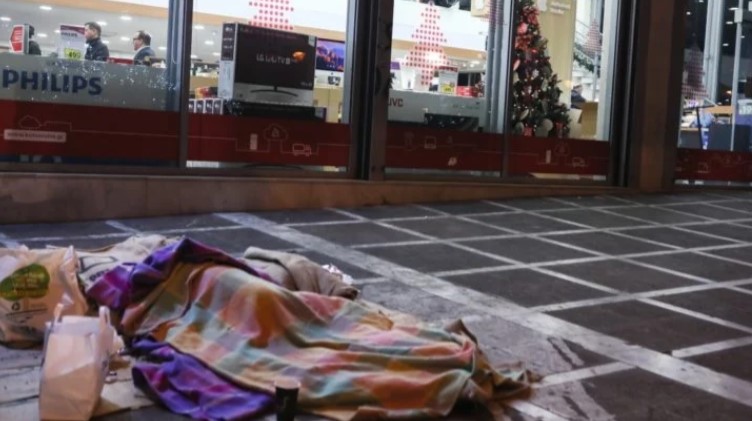 Τρεις άστεγοι νεκροί στους δρόμους της Πάτρας