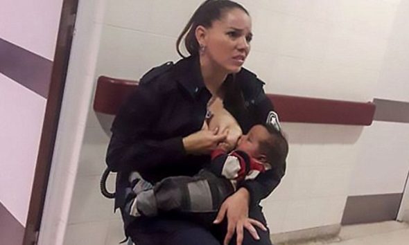 Αστυνομικός στην Αργεντινή θηλάζει εγκαταλελειμμένο μωρό