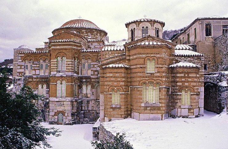Η Αγία Σοφία της στερεάς Ελλάδος! Το μοναστήρι που θεωρείται το σπουδαιότερο βυζαντινό μνημείο της Ελλάδας του 11ου αιώνα
