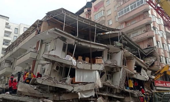 Σεισμός στην Τουρκία: 318 κτήρια στην Κωνσταντινούπολη είναι έτοιμα να καταρρεύσουν
