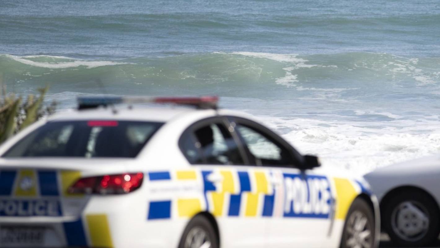 New Zealand lockdown: Great Barrier/Aotea residents irritated by boaties on  shores | Stuff.co.nz