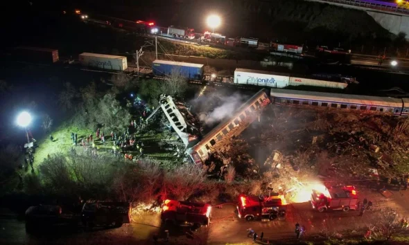Σύγκρουση τρένων: Πρώτο θέμα στα μεγαλύτερα ΜΜΕ στον κόσμο η σιδηροδρομική τραγωδία στα Τέμπη