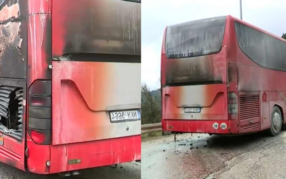 Μέτσοβο: Φωτιά σε σχολικό λεωφορείο που μετέφερε 52 μαθητές