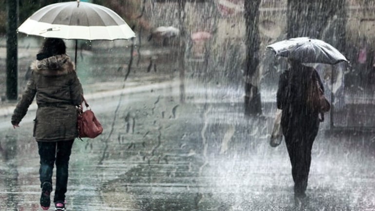 Θα... πνιγεί η Ελλάδα: Βροχές και καταιγίδες το επόμενο 48ωρο - ΤΑ ΝΕΑ