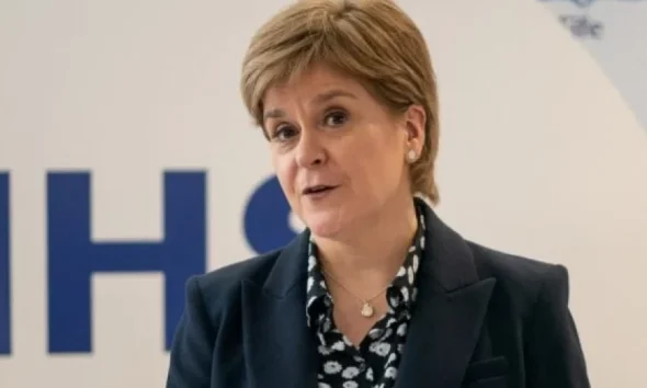 Νίκολα Στέρτζον: Αφέθηκε ελεύθερη χωρίς απαγγελία κατηγορίας η πρώην πρωθυπουργός της Σκωτίας