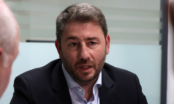ΠΑΣΟΚ: «Θα ανταποκριθεί θετικά στην πρόσκληση Κασσελάκη ο Νίκος Ανδρουλάκης»