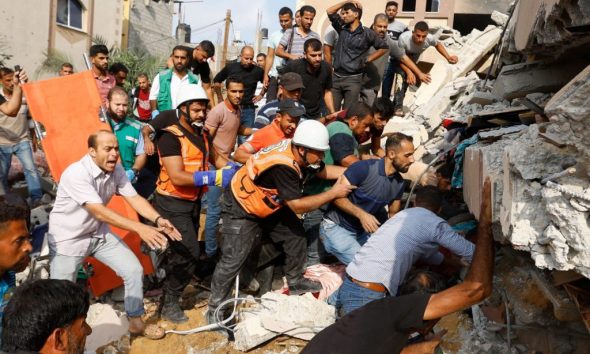 Μέση Ανατολή: Ο ισραηλινός στρατός περικυκλώνει και τη νότια Γάζα – Σκληρές μάχες με τους μαχητές της Χαμάς