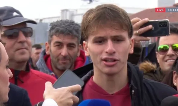 Ο 21χρονος Στέργιος Παγωνίδης βούτηξε και έπιασε τον Τίμıο Σταυρó στον Θερμαϊκό