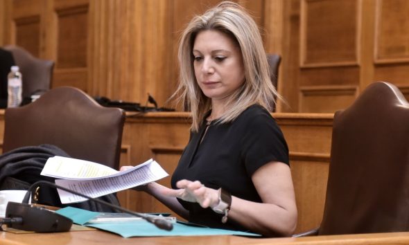 Μαρία Καρυστιανού: Καταγγέλλει την Εισαγγελέα του Αρείου Πάγου για χλεβασμό