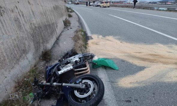 Τραγωδία στην άσφαλτο: 26χρονος σκοτώθηκε όταν η μοτοσικλέτα του ξέφυγε από την πορεία της